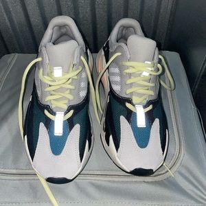 YEEZY X ADIDAS Boost 700 V1 Wave Runner Shoes Size 5